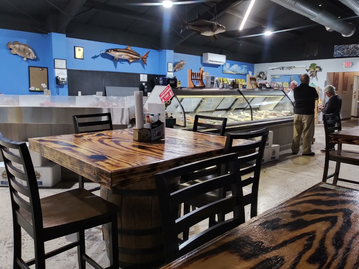 Desporte Seafood, LLC - Photo 8