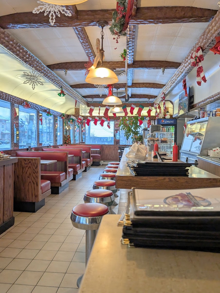 Miss Monticello Diner - Photo 3