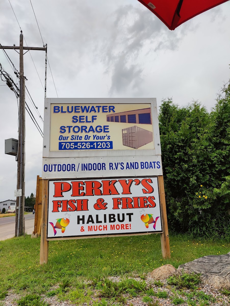 Perky's Fish & Fries - Photo 5