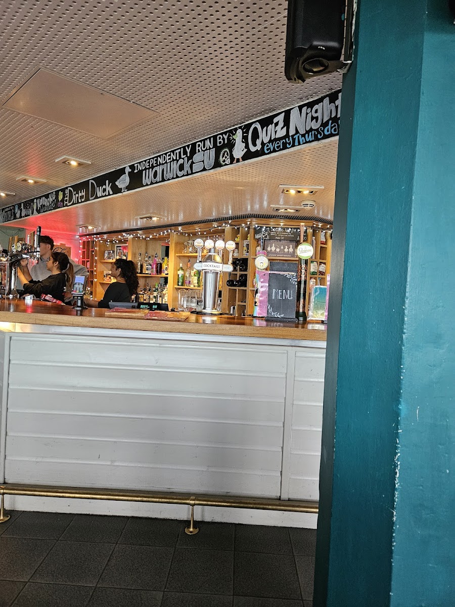 The Dirty Duck - Photo 3