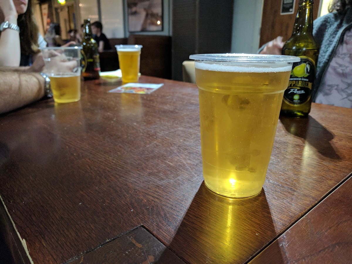 The Dirty Duck - Photo 6