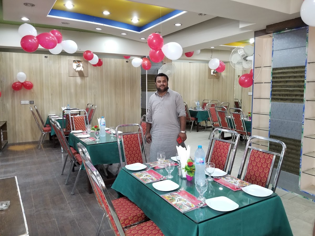 Food Land Mansehra - Photo 3