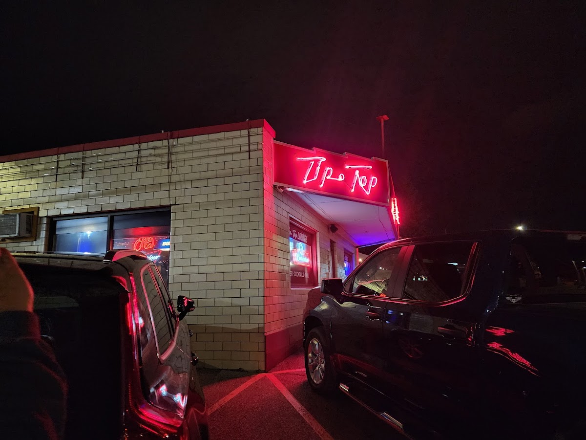 Tip Top Lounge - Photo 1