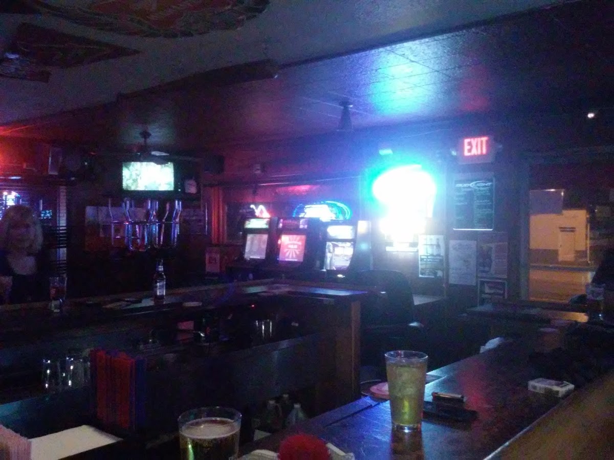 Tip Top Lounge - Photo 4