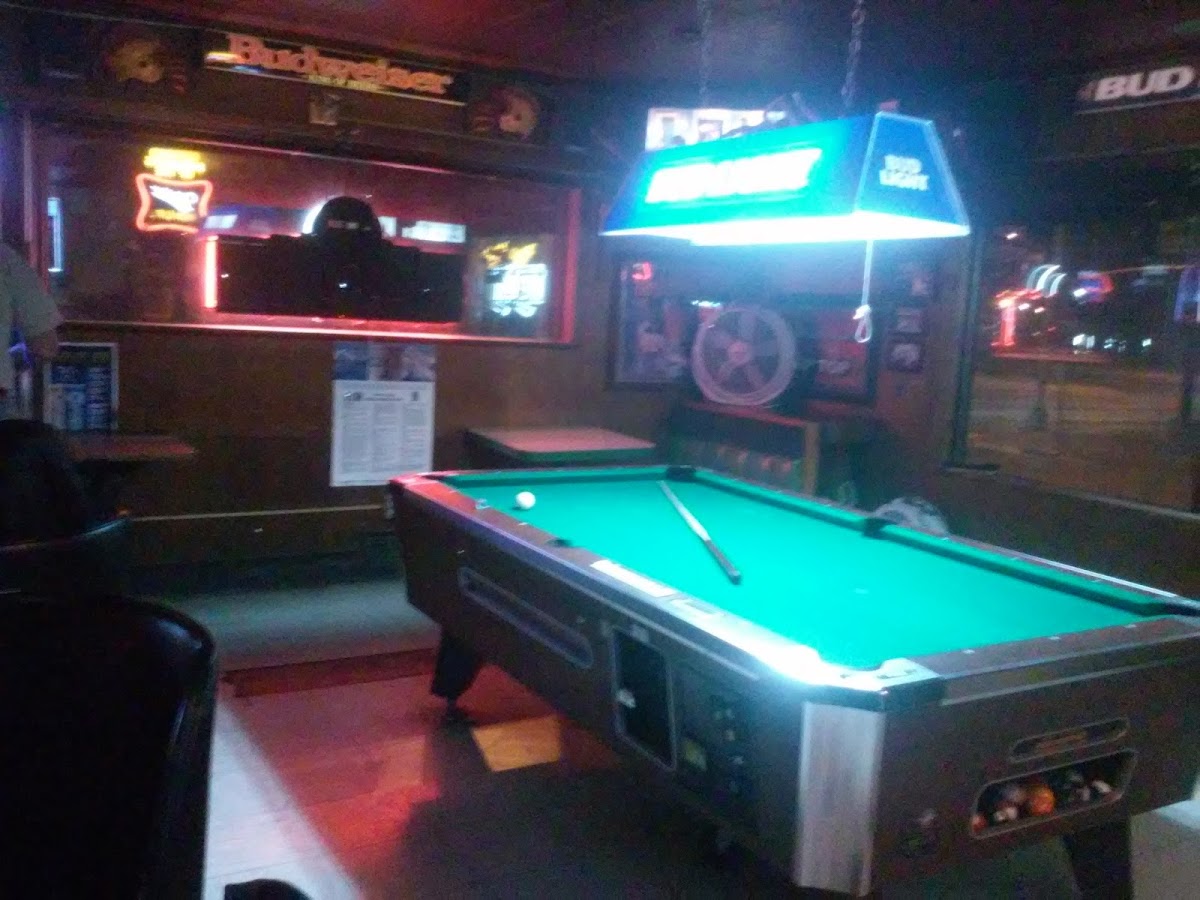 Tip Top Lounge - Photo 7
