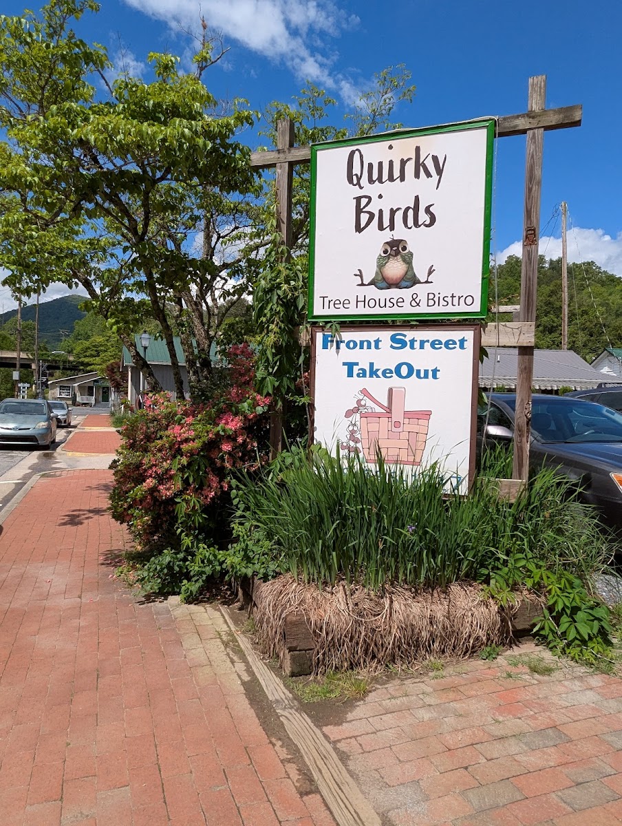 Quirky Birds Treehouse & Bistro - Photo 7