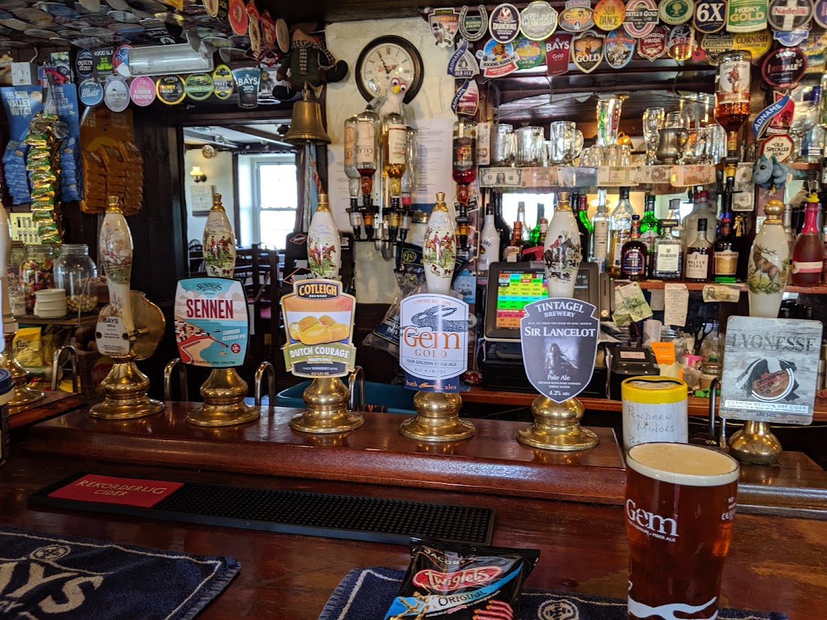 Trewellard Arms - Photo 6