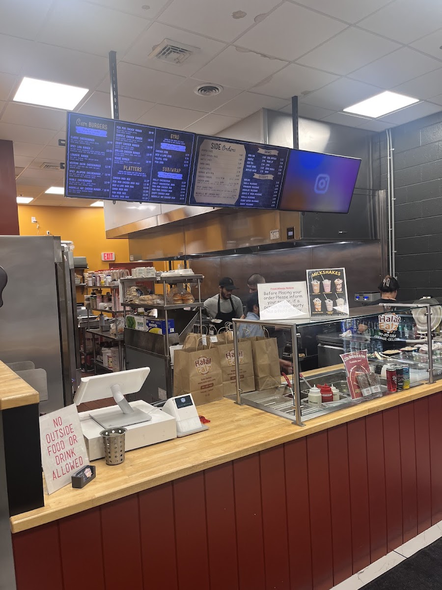 Halal Eatz - Photo 4