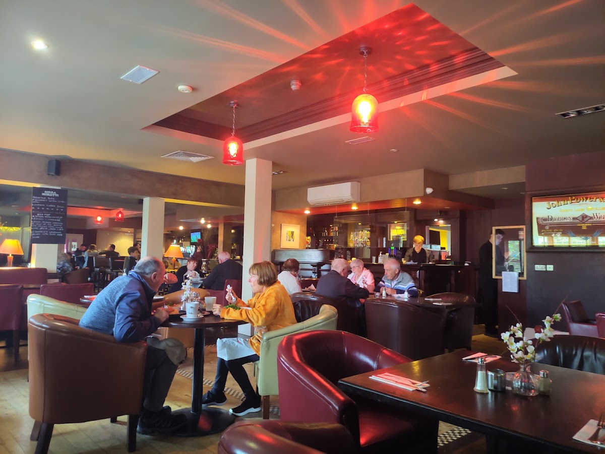 O'Donnells Bar & Restaurant - Photo 3