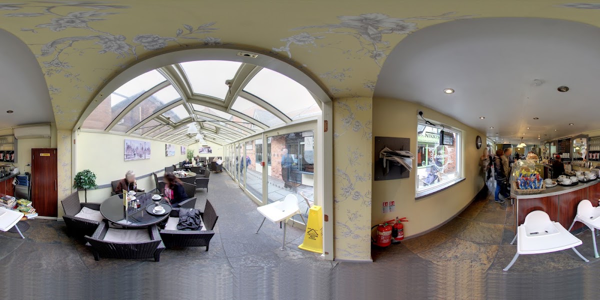 Milano Café Oswestry - Photo 6