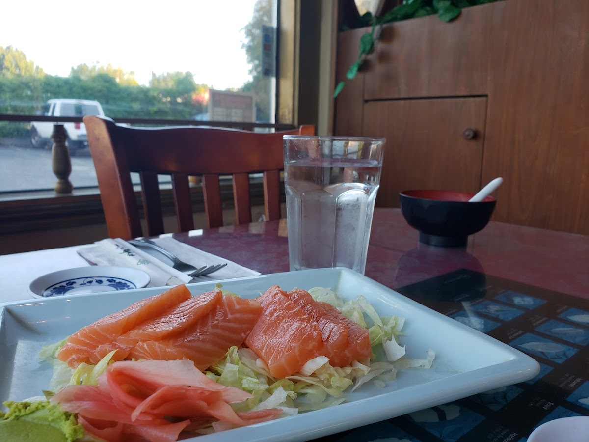 Fuji Japanese Restaurant - Photo 7