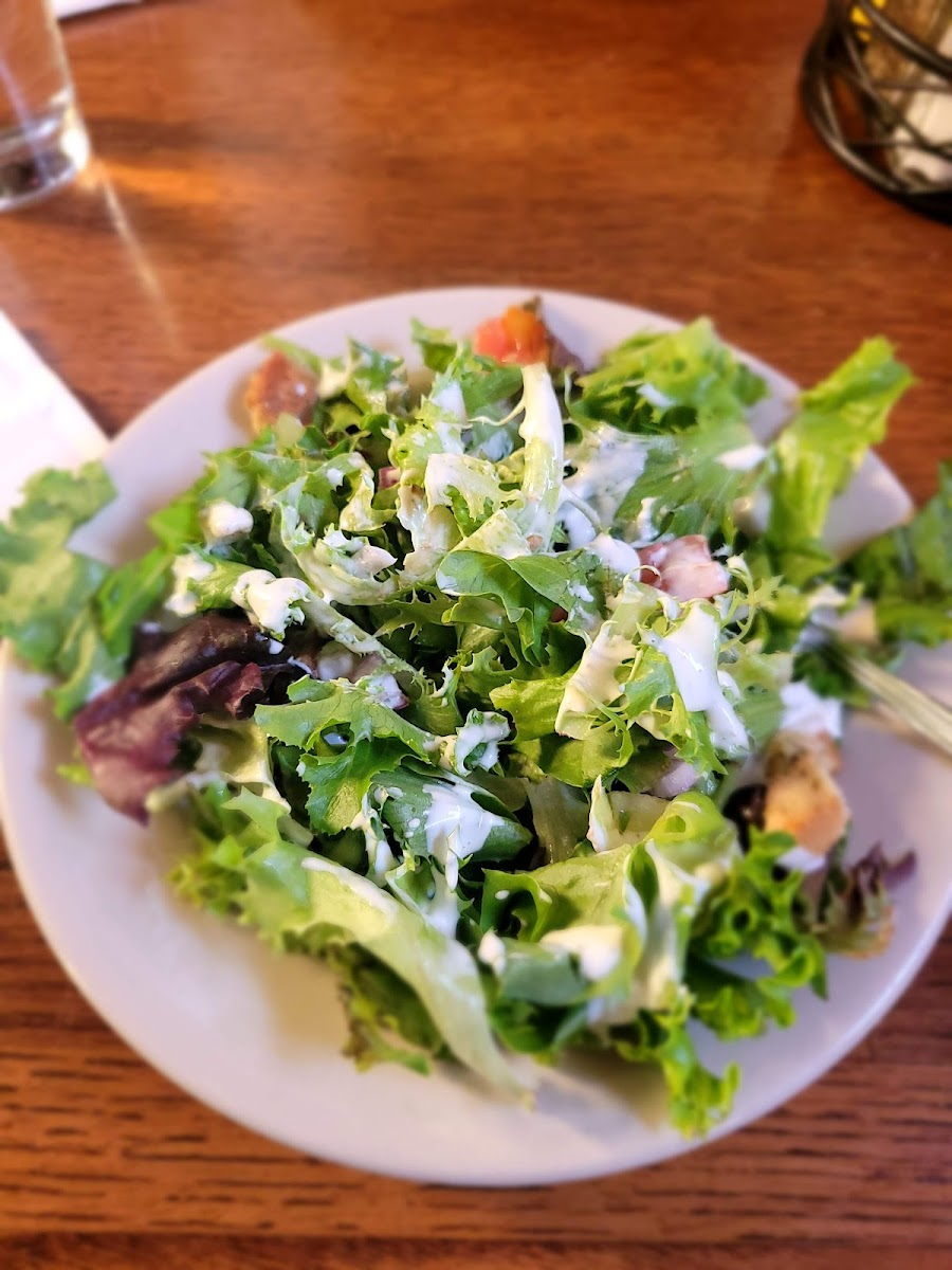 McShanes Bar & Grill - Photo 8