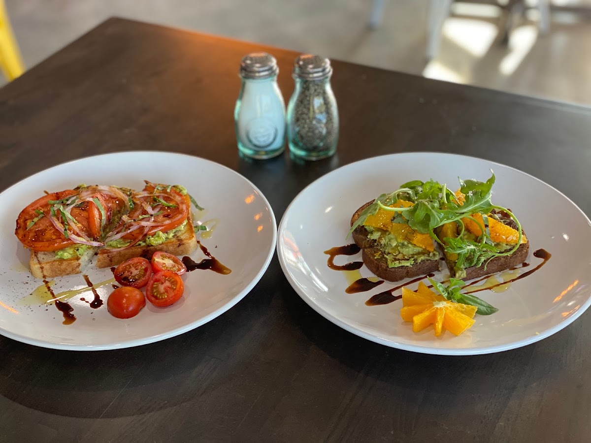 Ethan's Eatery - Photo 8