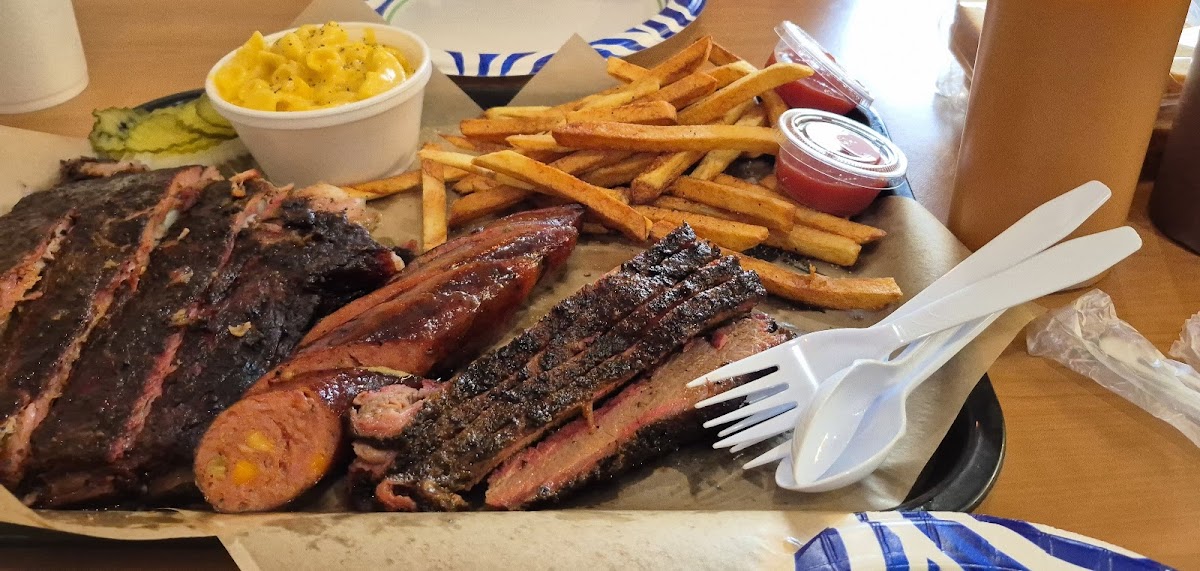 Ain’t She Grand BBQ Co. - Photo 1