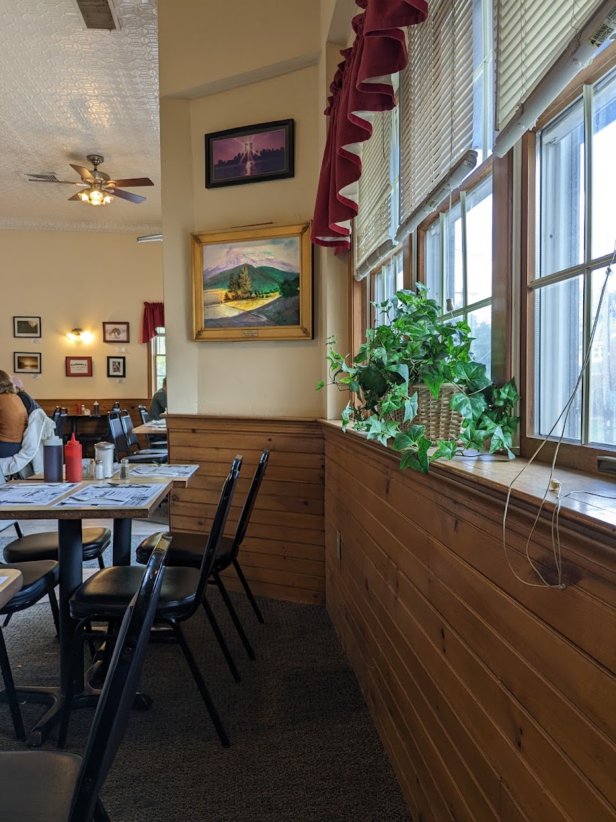 Galante’s Restaurant - Photo 7