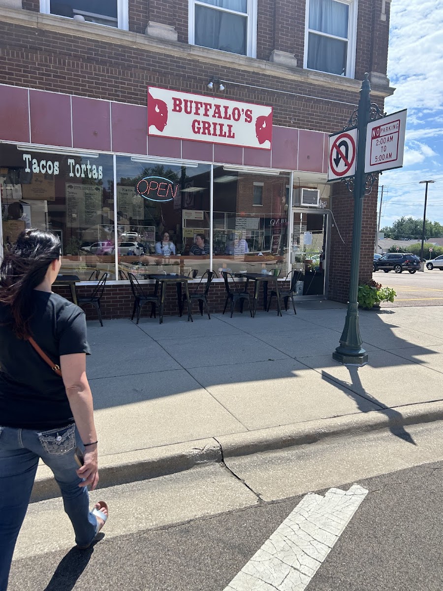 Buffalo's Grill Tacos - Photo 2