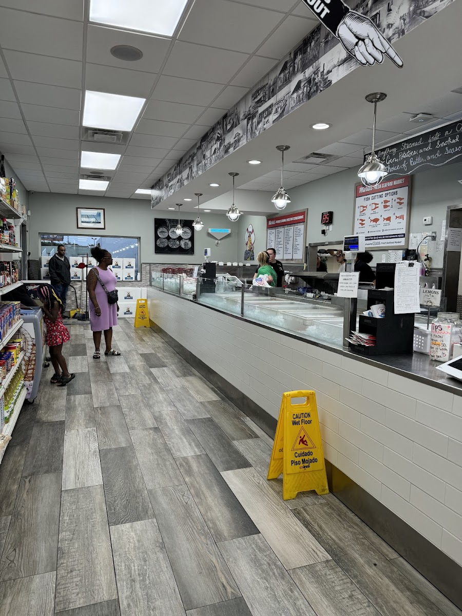 Maria's Fresh Seafood Market - Photo 8