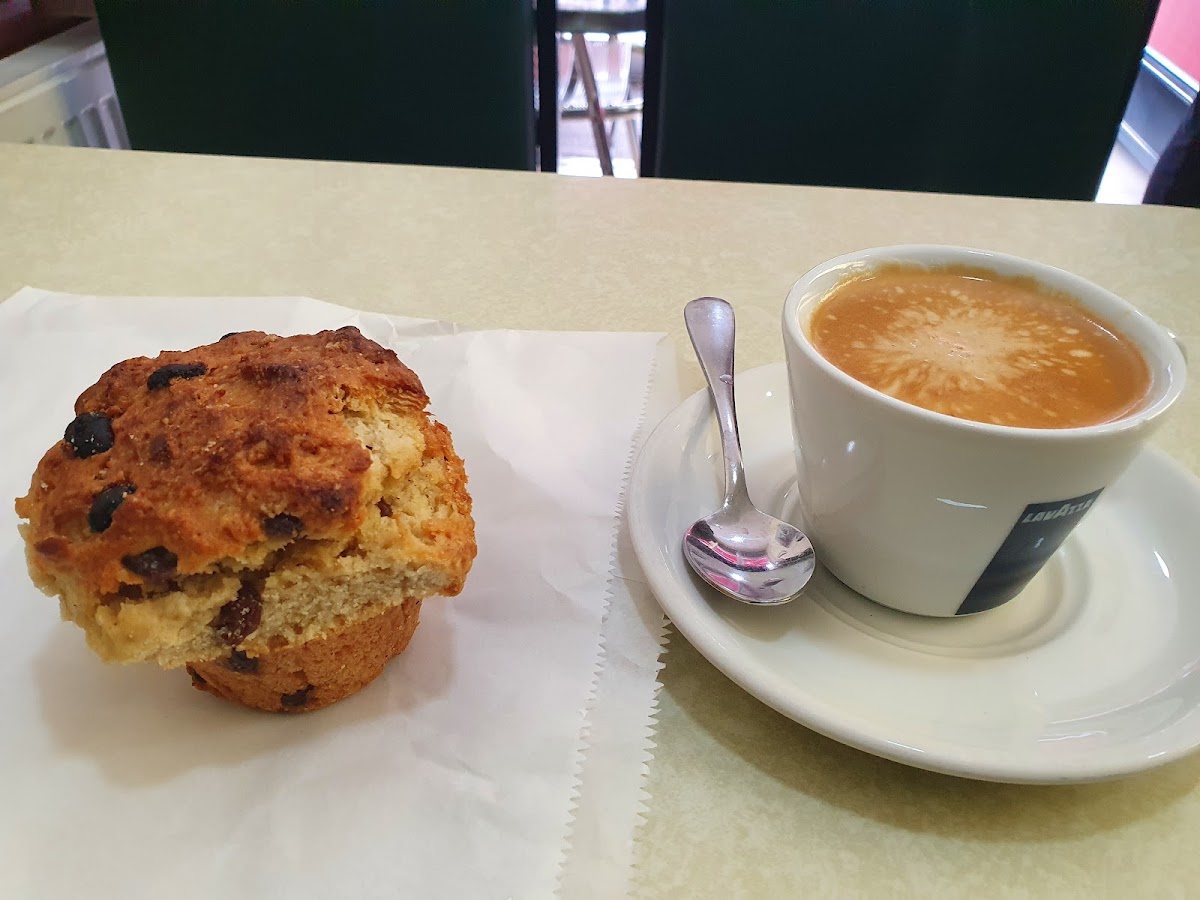Double Six Cafe - Photo 9