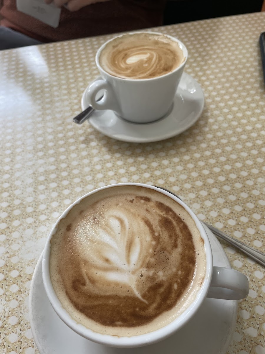 Double Six Cafe - Photo 6