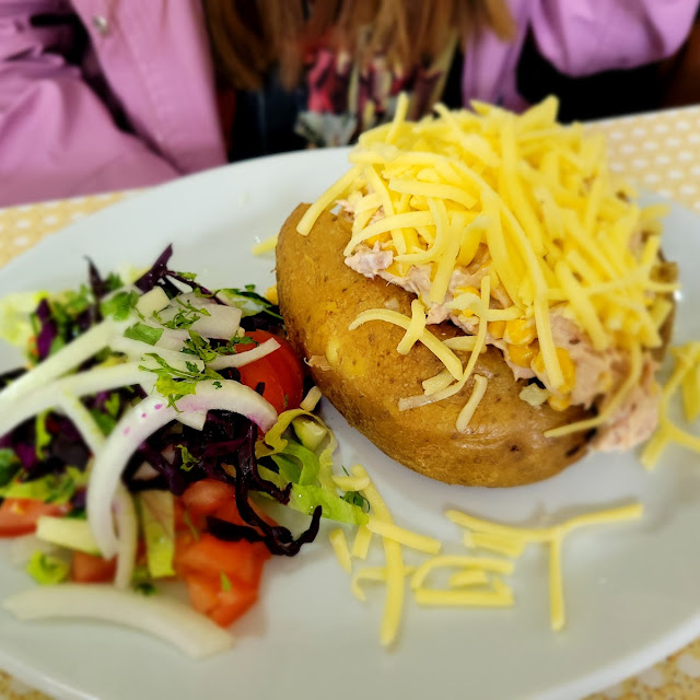 Jacket Potatoes