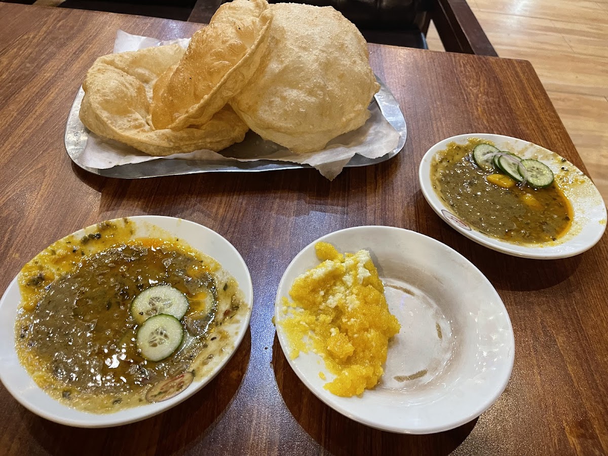 Bombay Sweets & Fish Restaurant - Photo 1
