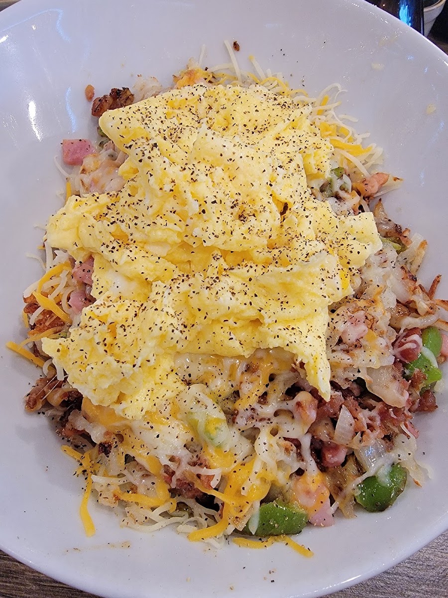 Mega's Grill and Eatery - Photo 8