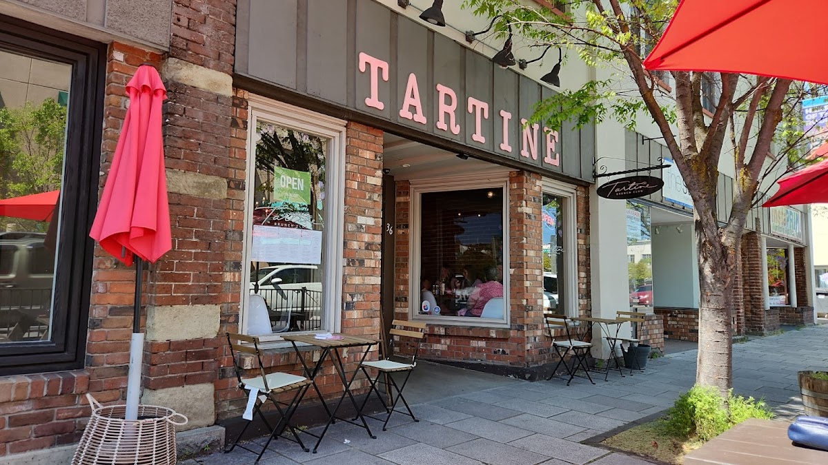 Tartine Brunch Club
