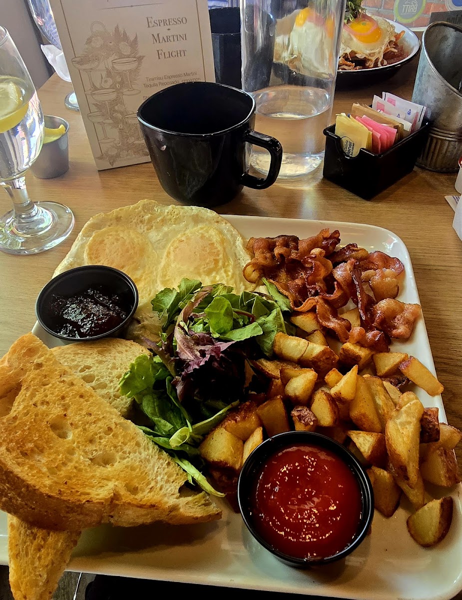 Tartine Brunch Club - Photo 3