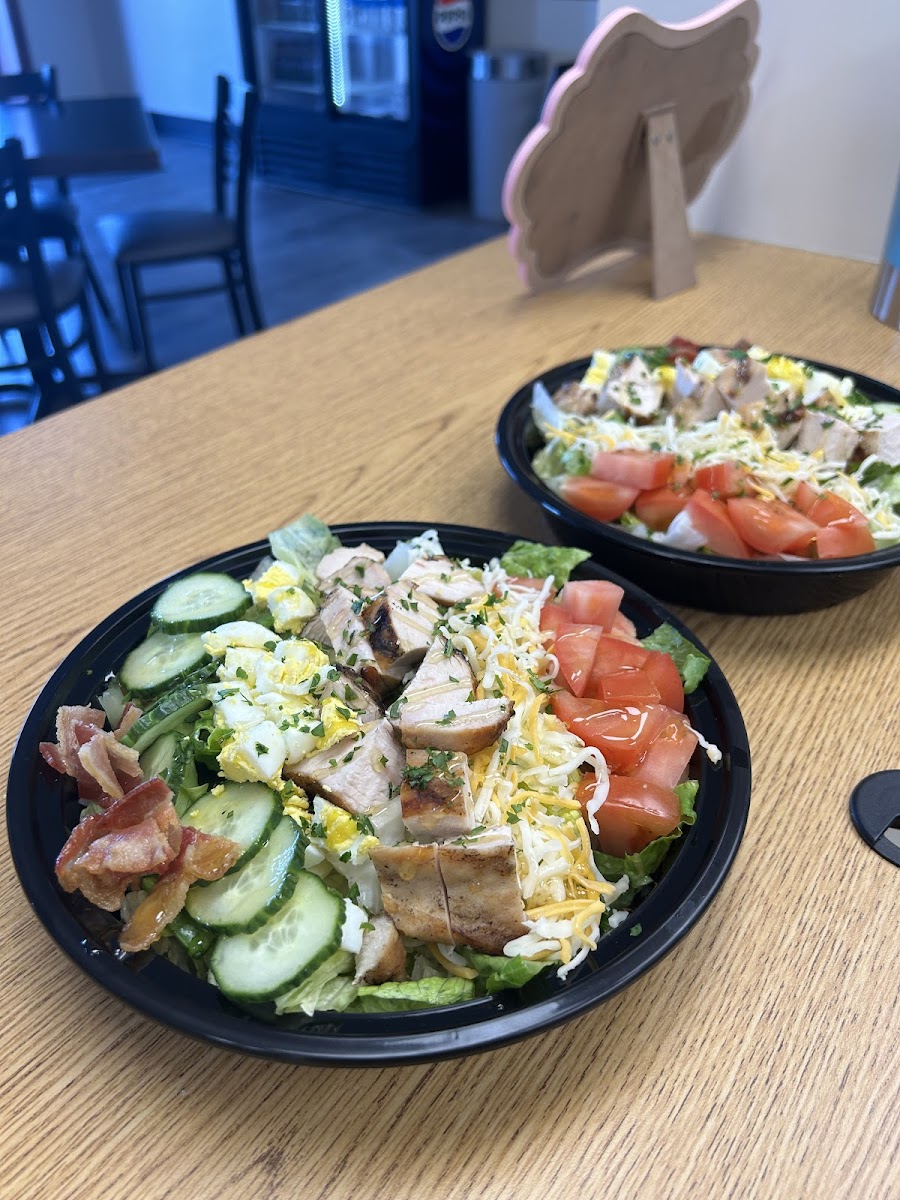 Sallies & Sammies - Photo 5
