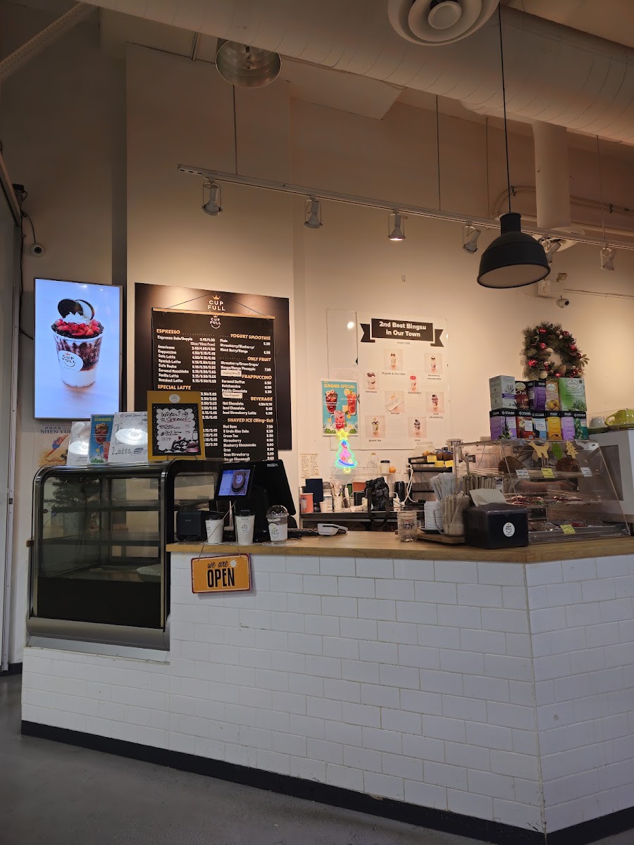 Cup Full Dessert Cafe - Photo 2