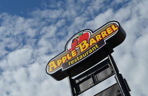Apple Barrel Restaurant - Photo 5