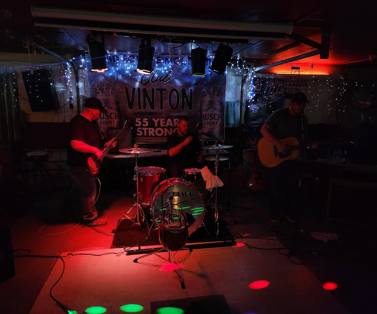 Club Vinton - Photo 3