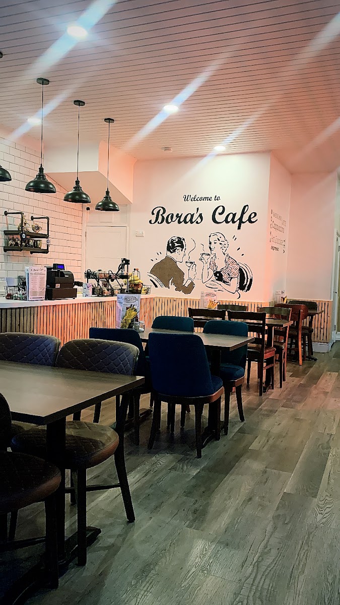 Bora's Cafe