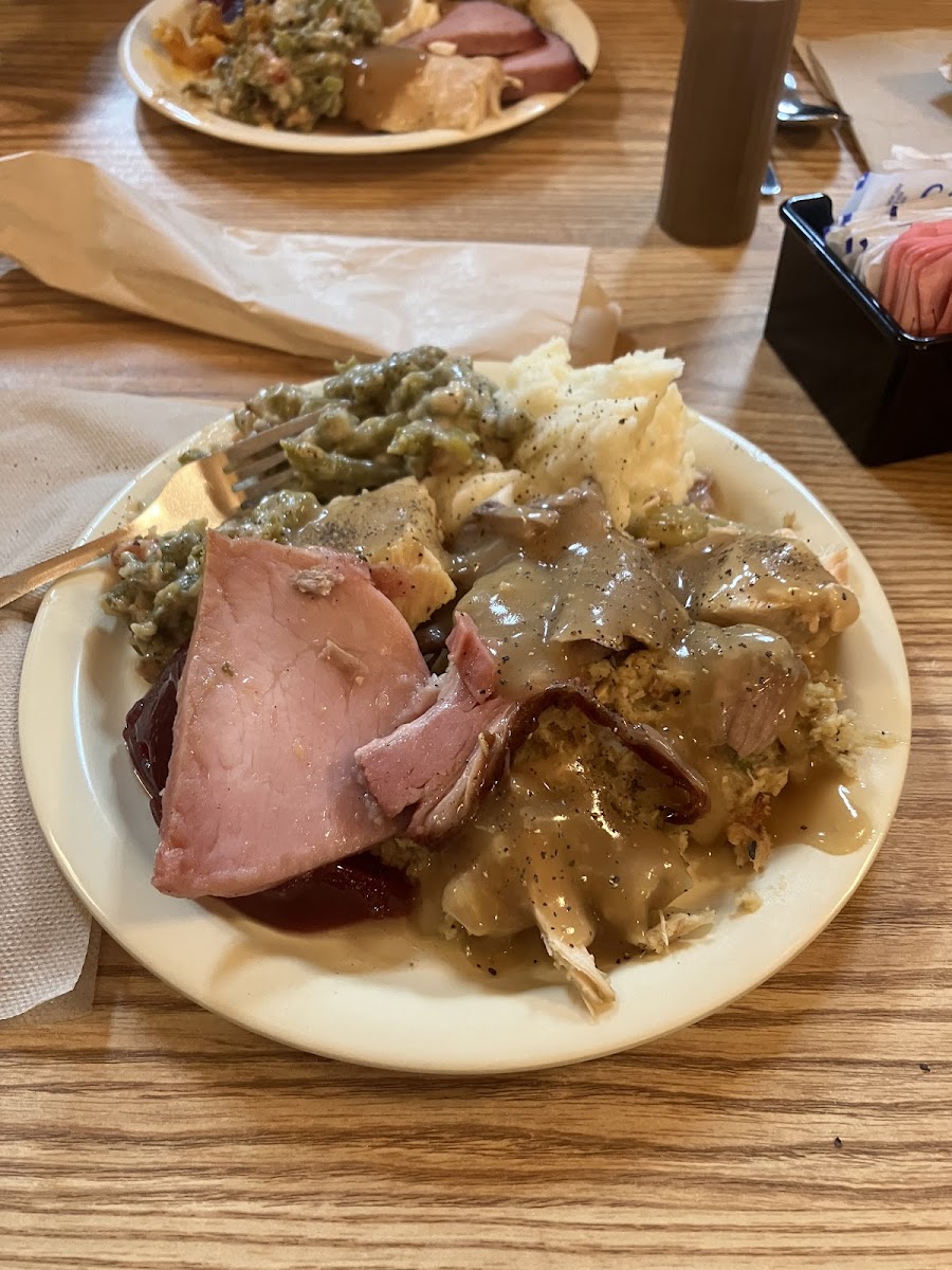 T/R's Steaks & More - Photo 4