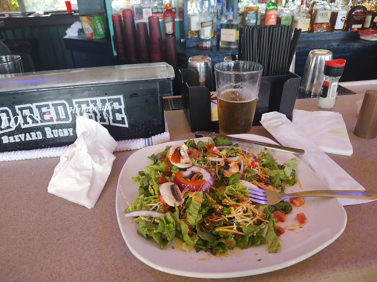Ichabod's Beachside Bar & Grille - Photo 1