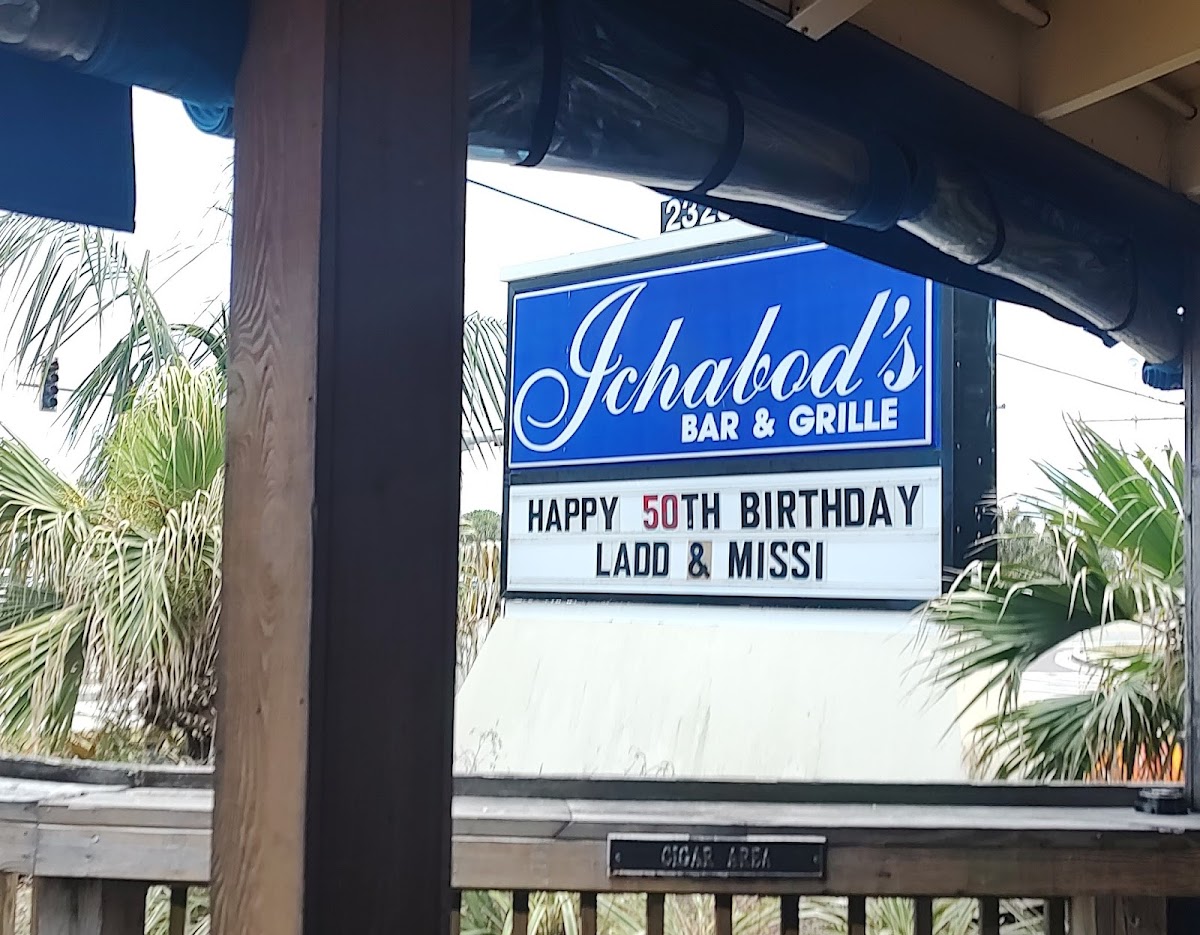 Ichabod's Beachside Bar & Grille - Photo 2