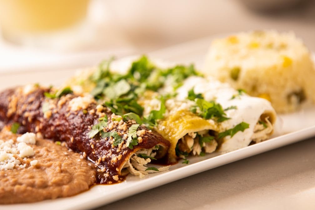 Gloria's Latin Cuisine - Photo 9
