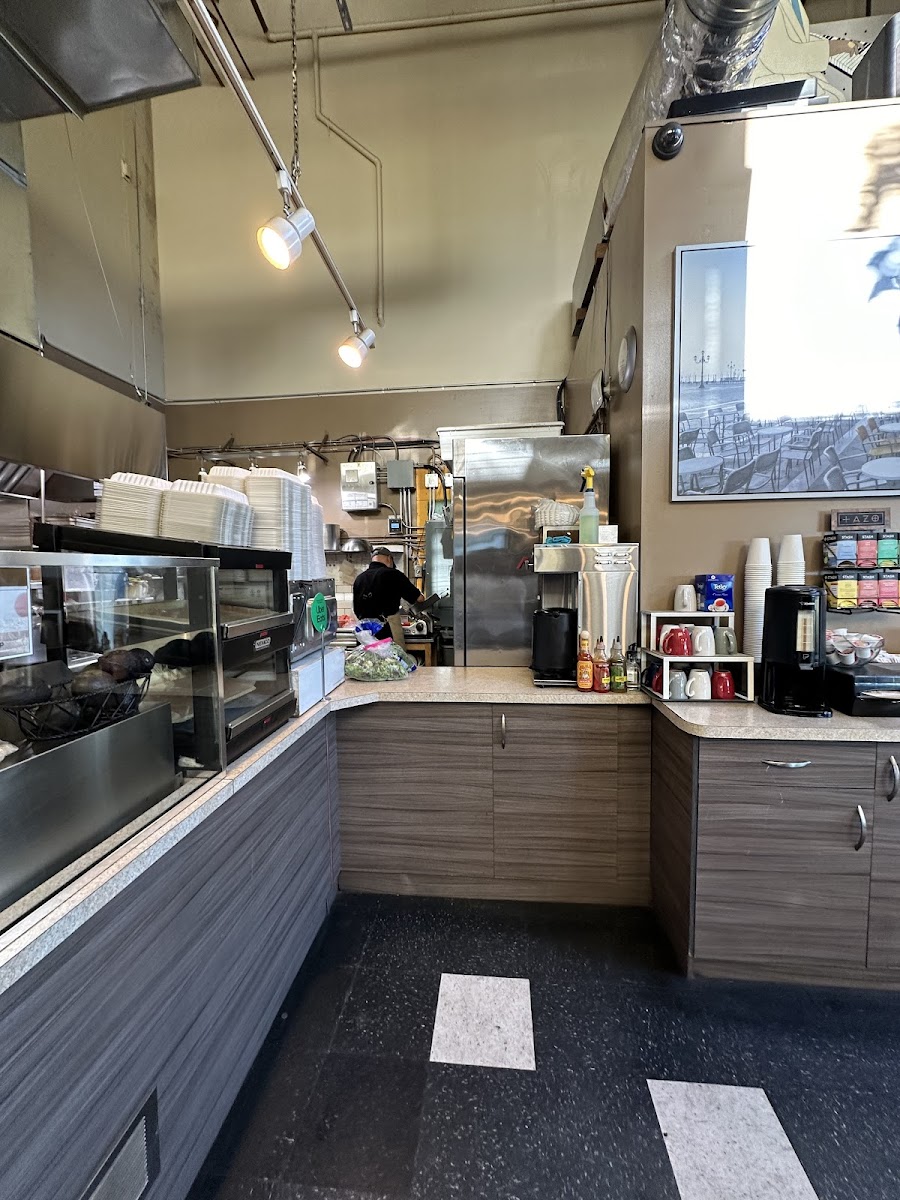 Suzette's Cafe - Photo 9