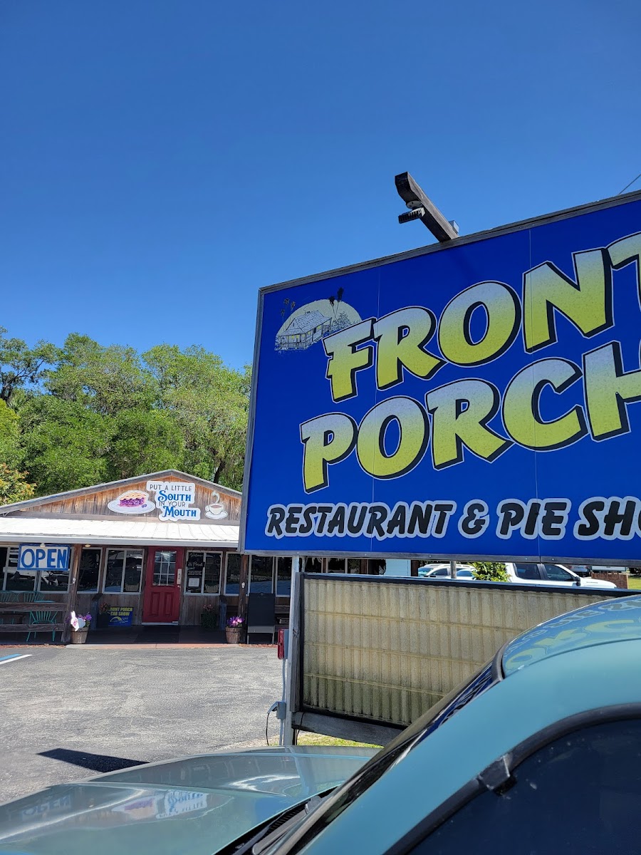 Front Porch Restaurant - Photo 2