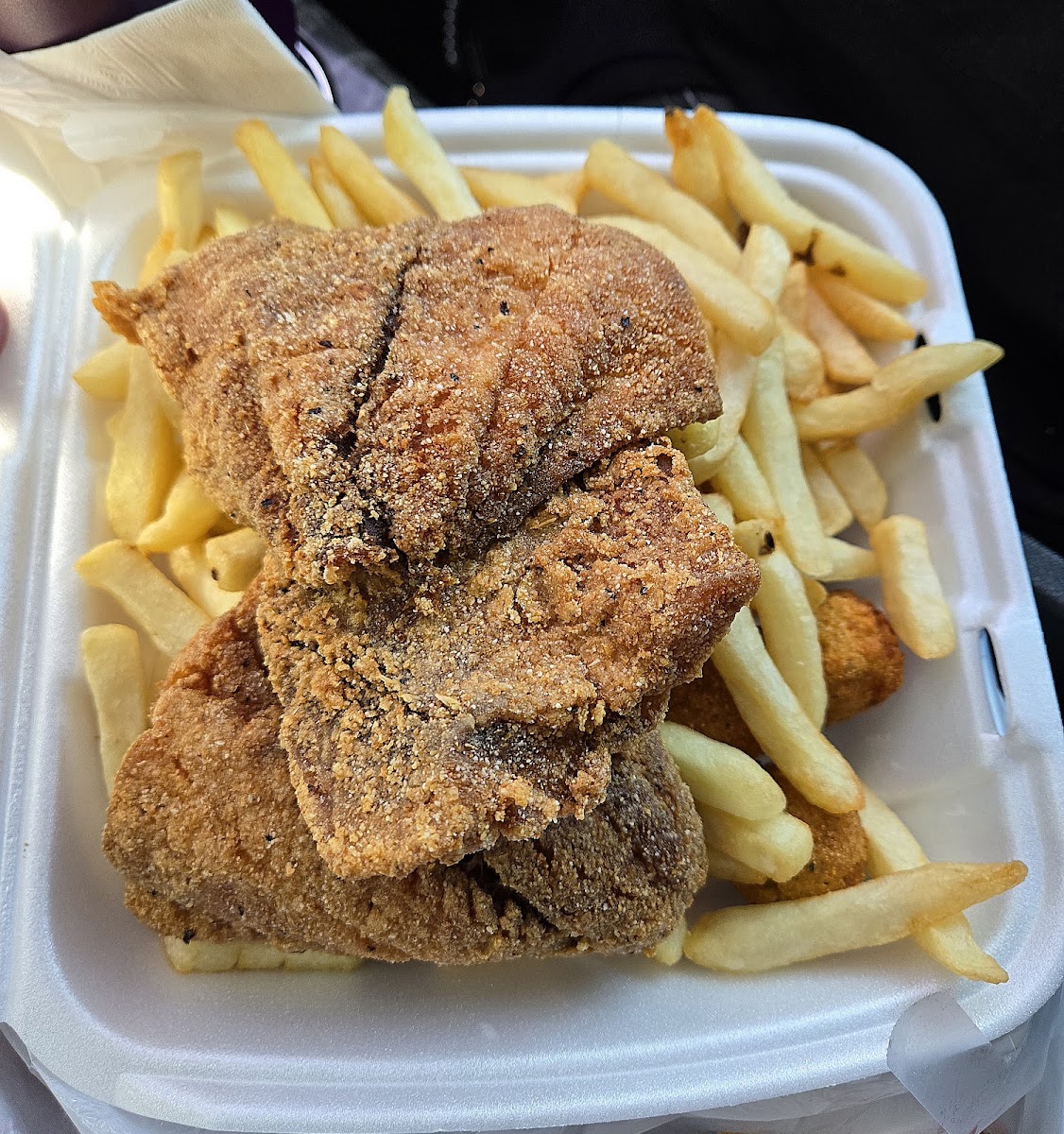 Washington Shores Fish Market - Photo 2