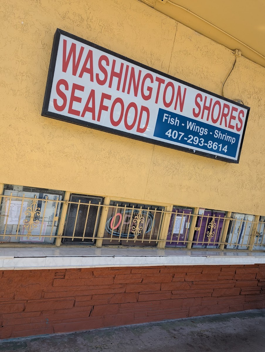 Washington Shores Fish Market - Photo 3