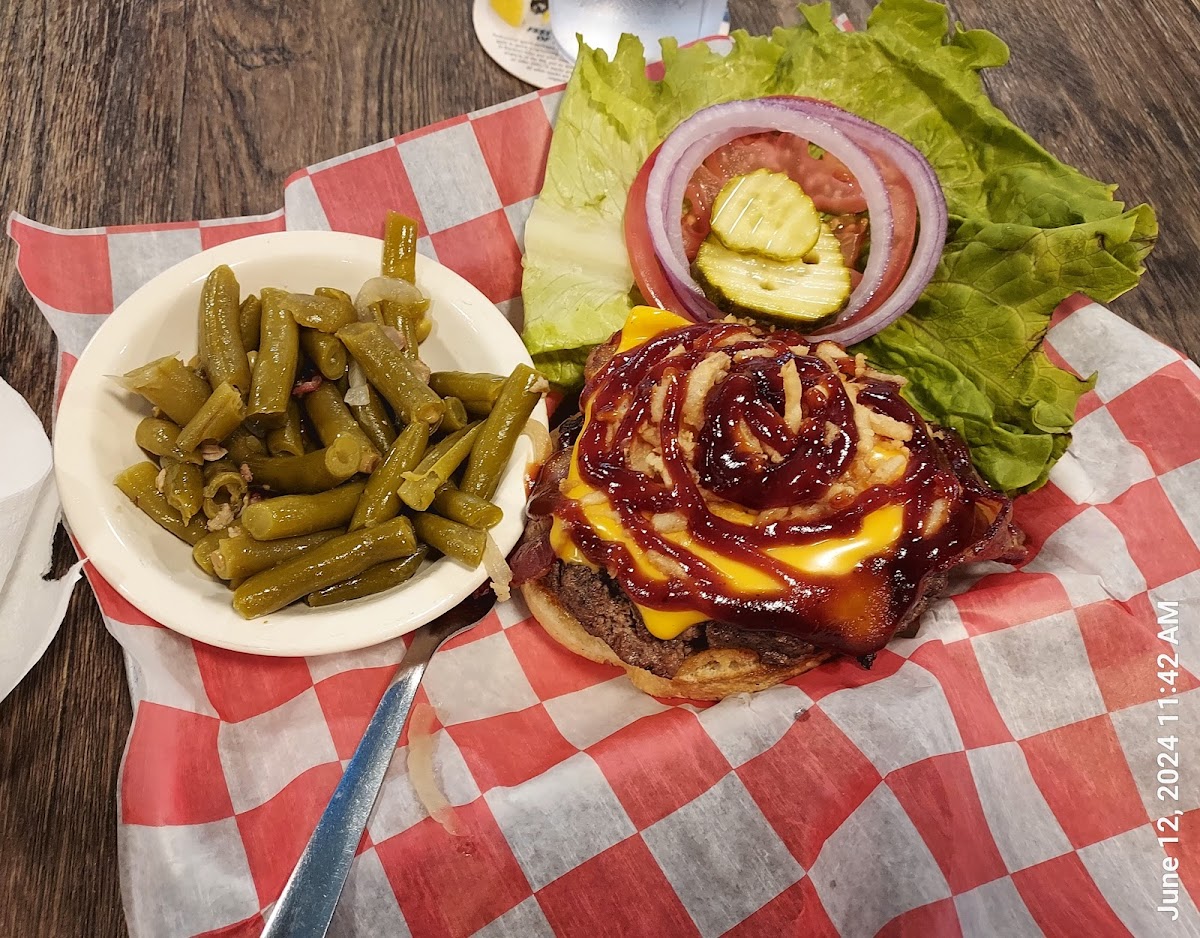 Red's Ale House on Peavine - Photo 4