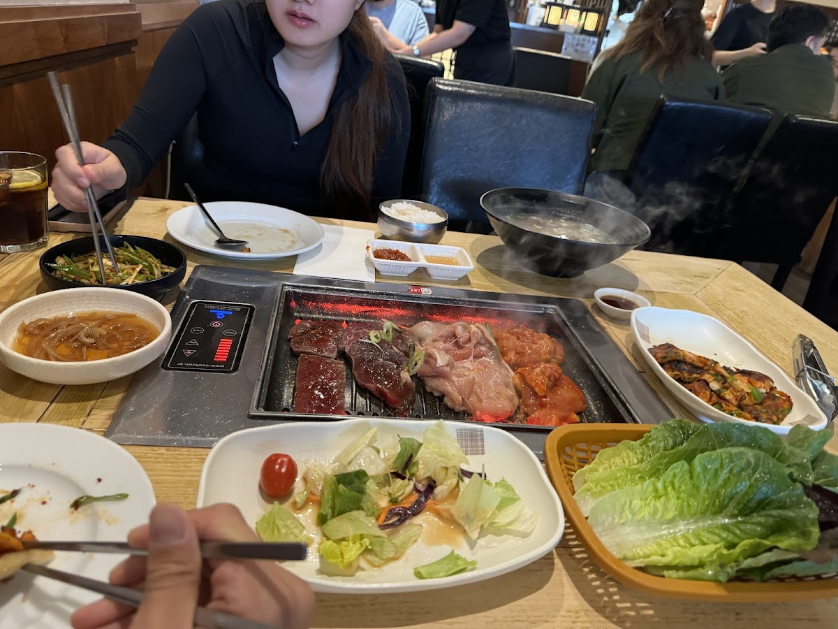 Sarang Restaurant - Photo 8