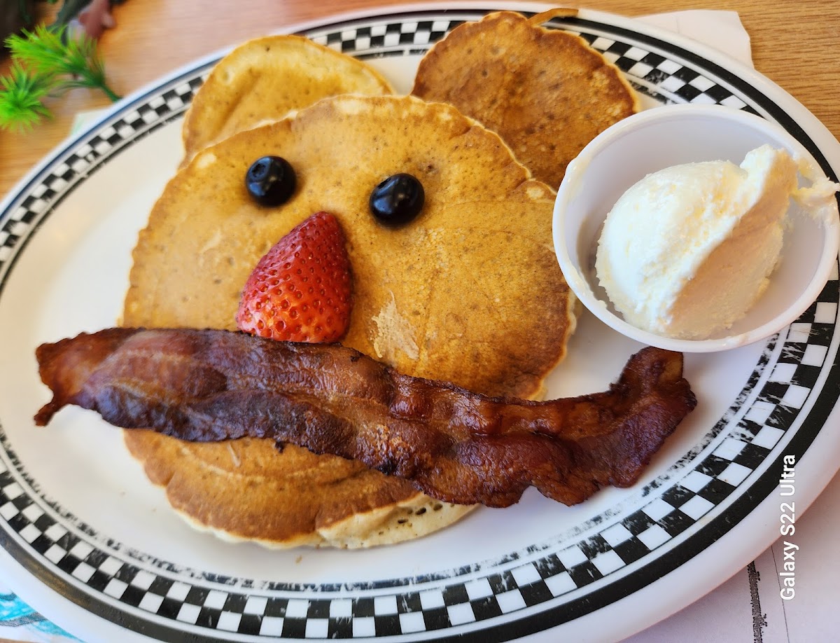 University Diner - Photo 3
