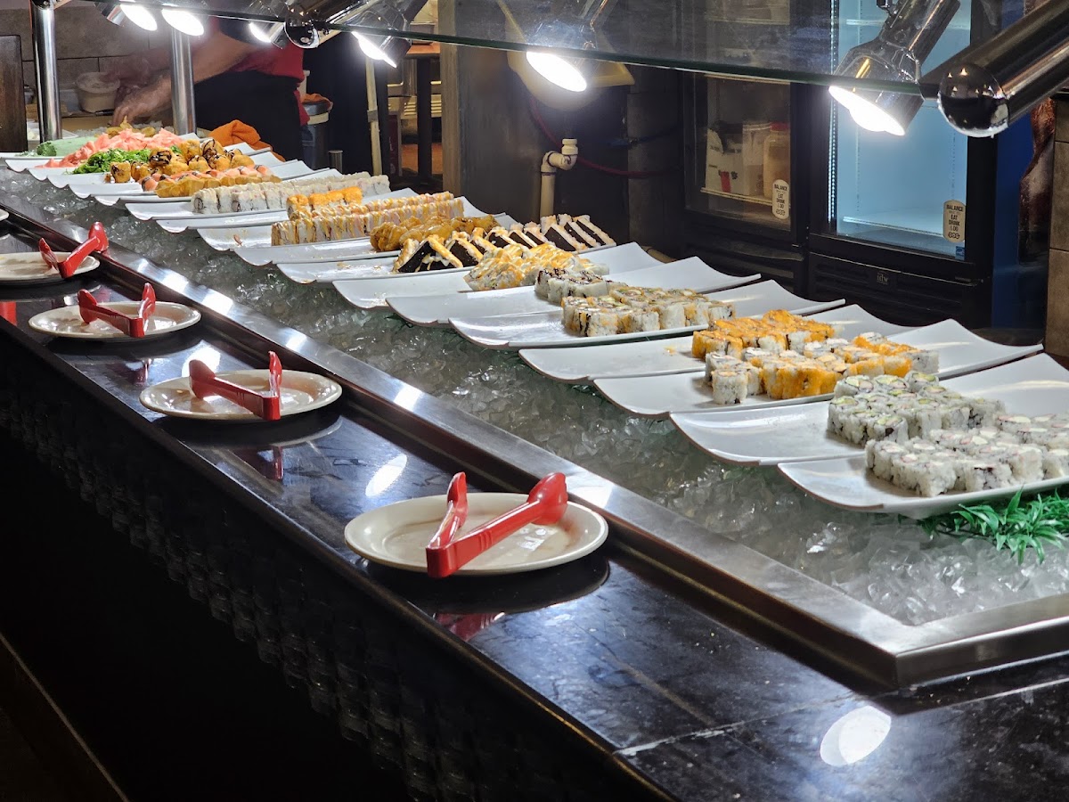 King’s Buffet & Grill - Photo 3