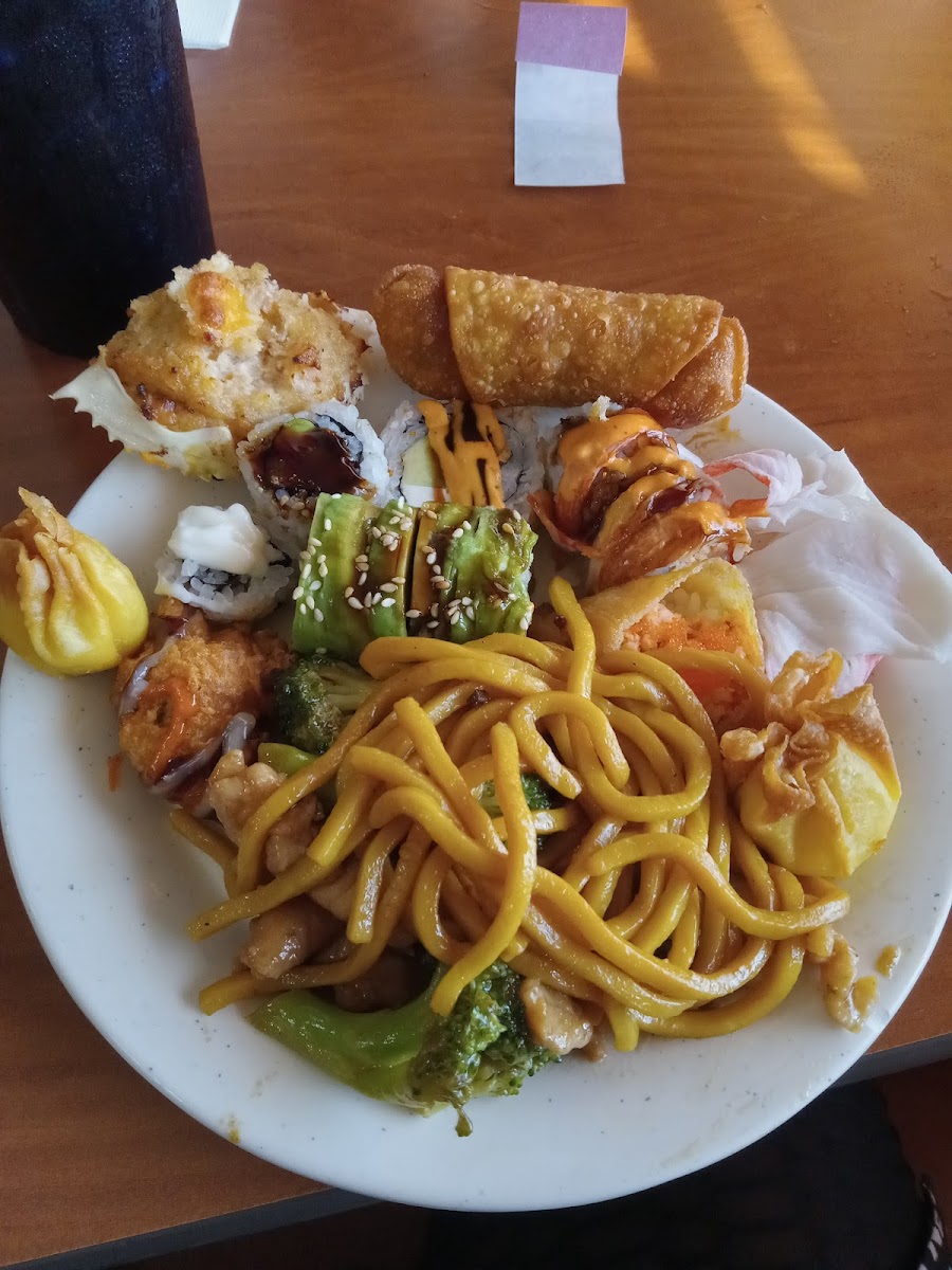 King’s Buffet & Grill - Photo 5