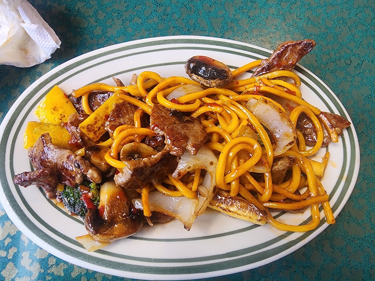 Twin Dragons Grand Buffet - Photo 1