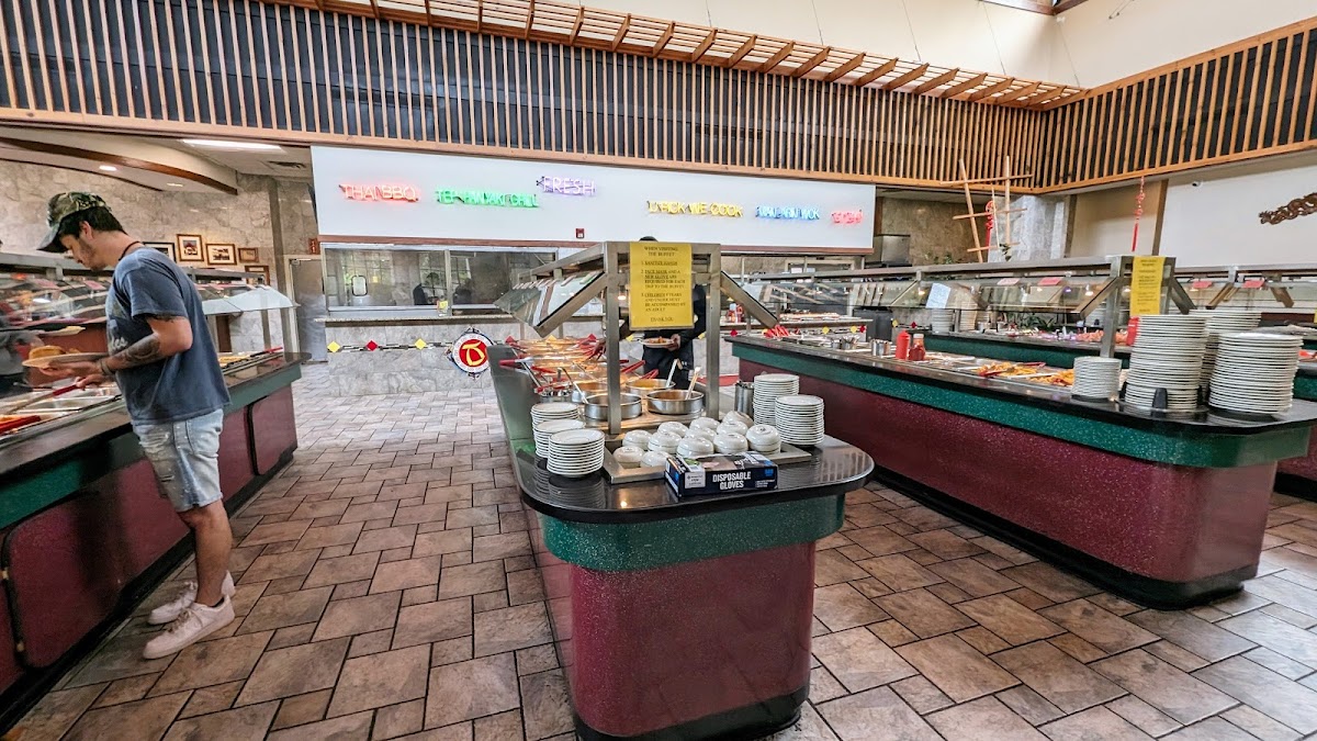 Twin Dragons Grand Buffet - Photo 6