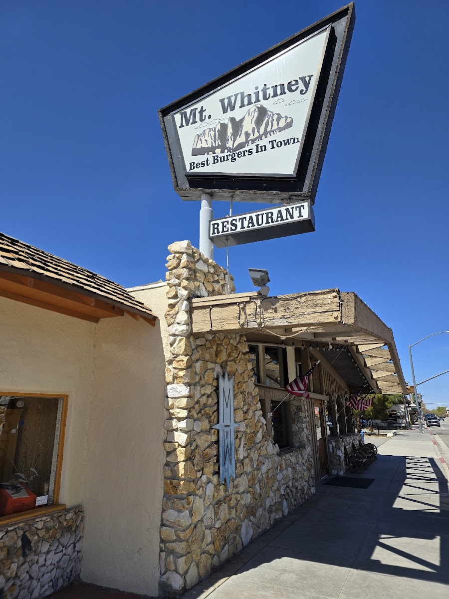 Mt Whitney Restaurant - Photo 3
