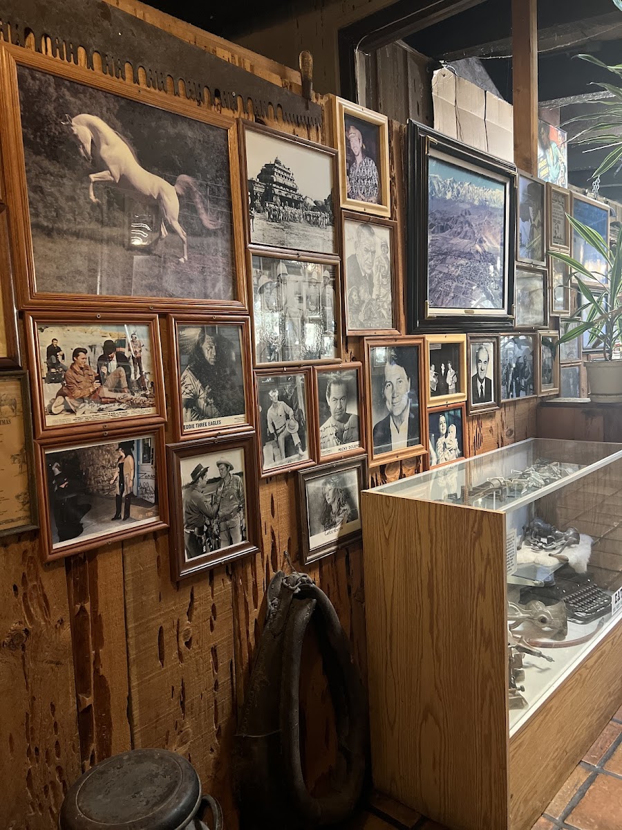 Mt Whitney Restaurant - Photo 5
